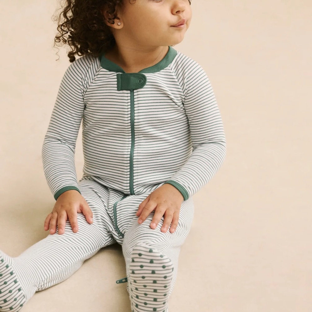 LAKE Baby Sleeper in Classic Green - Picture 2 of 3